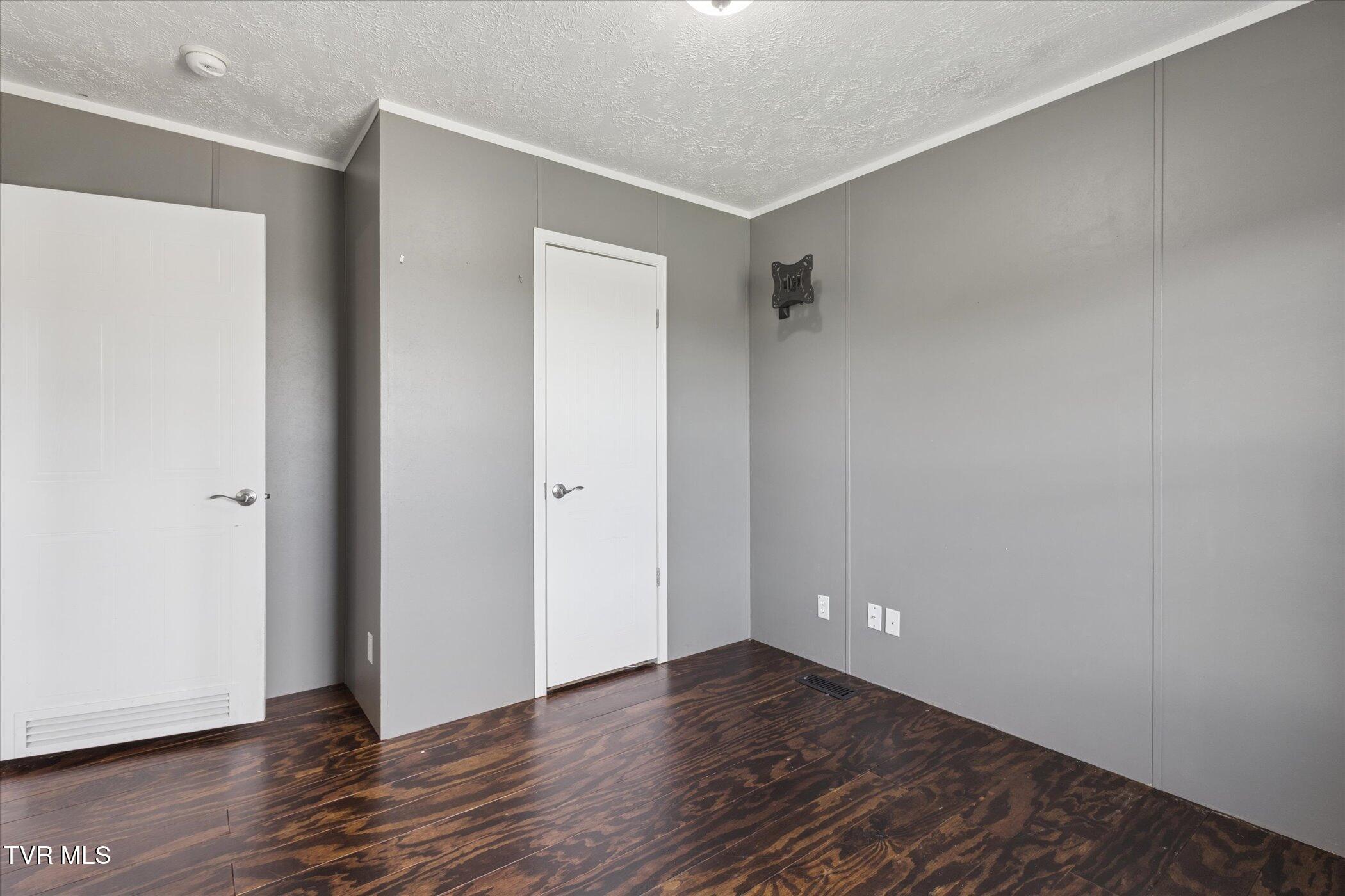 151 Rolling Hills Road Church Hill, TN 37642 - Photo 26 of 37 26-151 Rolling Hls Dr-WindowStill-Photog