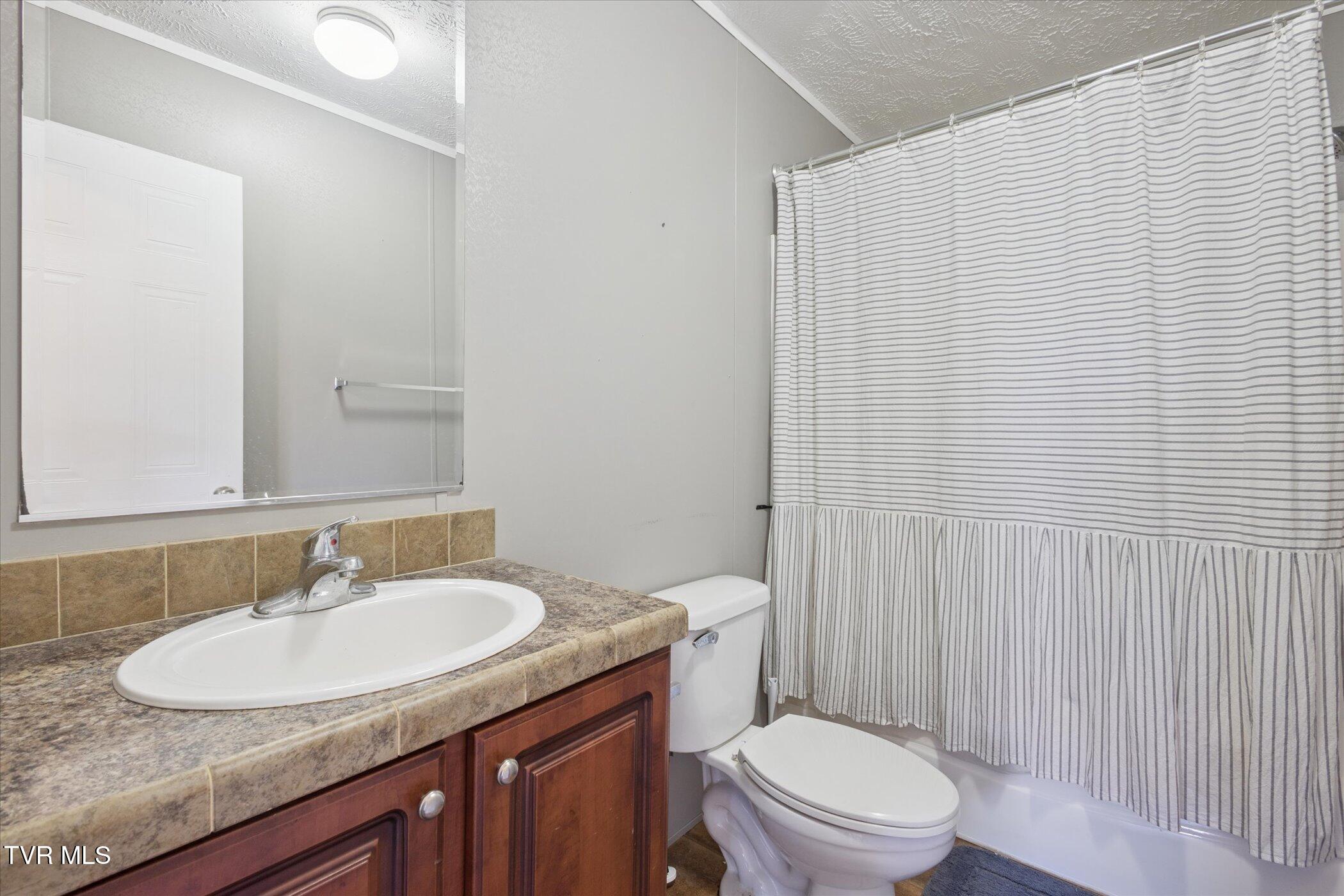 151 Rolling Hills Road Church Hill, TN 37642 - Photo 29 of 37 29-151 Rolling Hls Dr-WindowStill-Photog