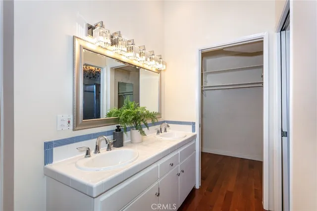 $1,100,000 | 817 10th Street, Unit 104, Santa Monica, CA 90403