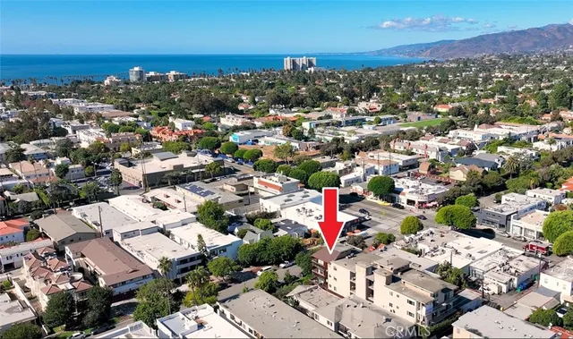 $1,100,000 | 817 10th Street, Unit 104, Santa Monica, CA 90403