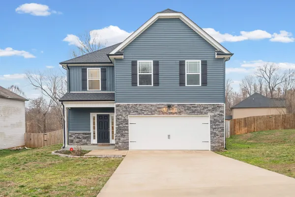 $2,200 | 1004 Black Oak Circle, Clarksville, TN 37042