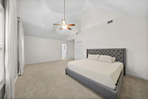 $2,200 | 1004 Black Oak Circle, Clarksville, TN 37042