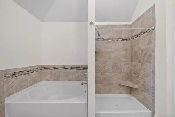 $2,200 | 1004 Black Oak Circle, Clarksville, TN 37042