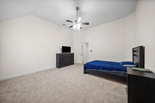 $2,200 | 1004 Black Oak Circle, Clarksville, TN 37042