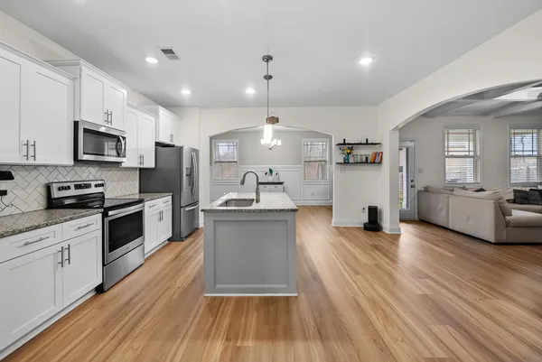 $2,200 | 1004 Black Oak Circle, Clarksville, TN 37042