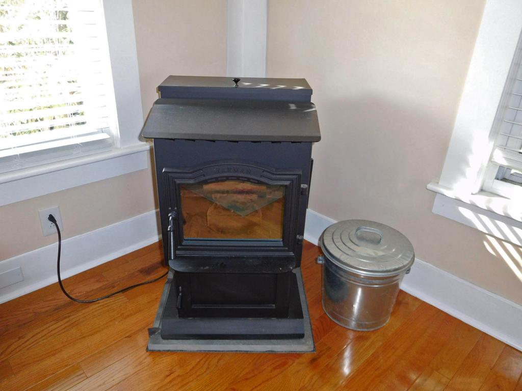 1793 Fort Bridgman Road Vernon, VT 05354 - Photo 11 of 19 Gallery Image 11