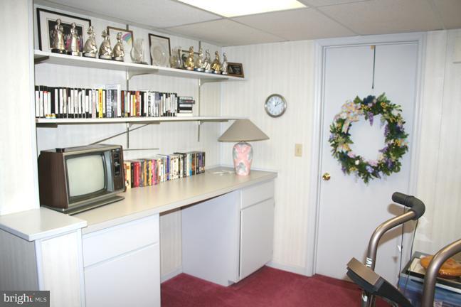 24 Center Square Road Leola, PA 17540 - Photo 8 of 13 Gallery Image 8