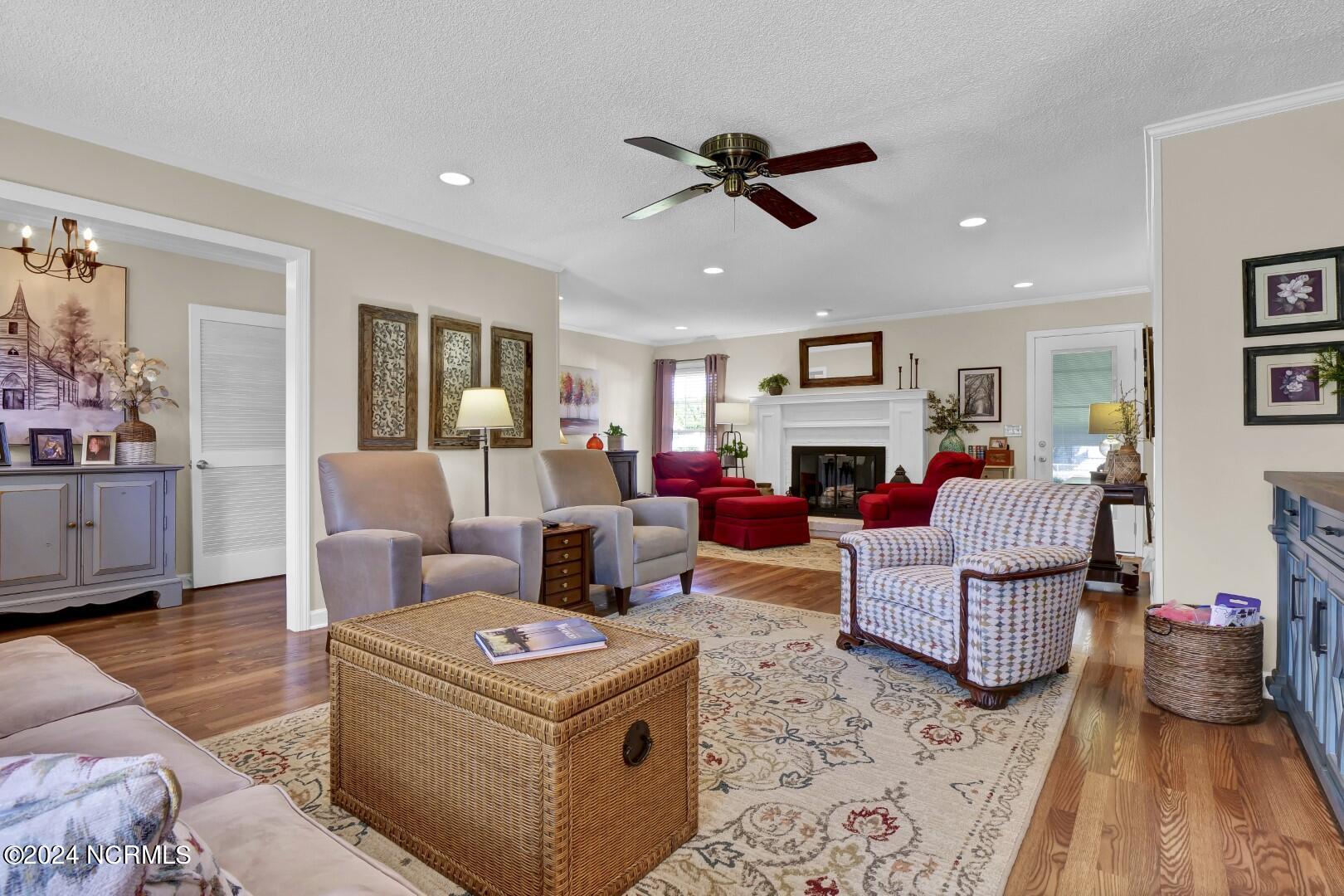 215 Ginger Road Wilmington, NC 28405 - Photo 9 of 32 PJA18201 (Large)