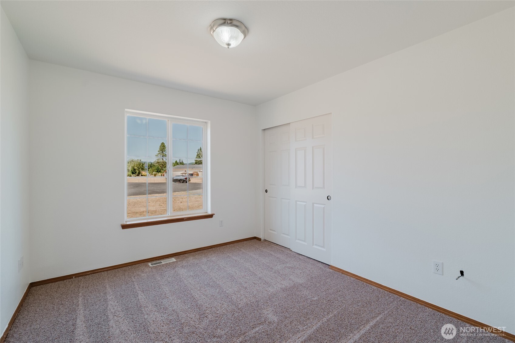 9519 184th Avenue Southwest Rochester, WA 98579 - Photo 24 of 38 an empty room with a window