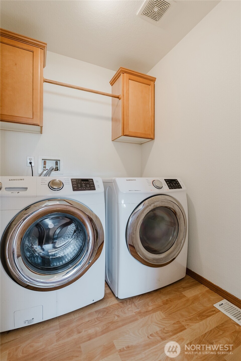 9519 184th Avenue Southwest Rochester, WA 98579 - Photo 26 of 38 a utility room with sink dryer and washer