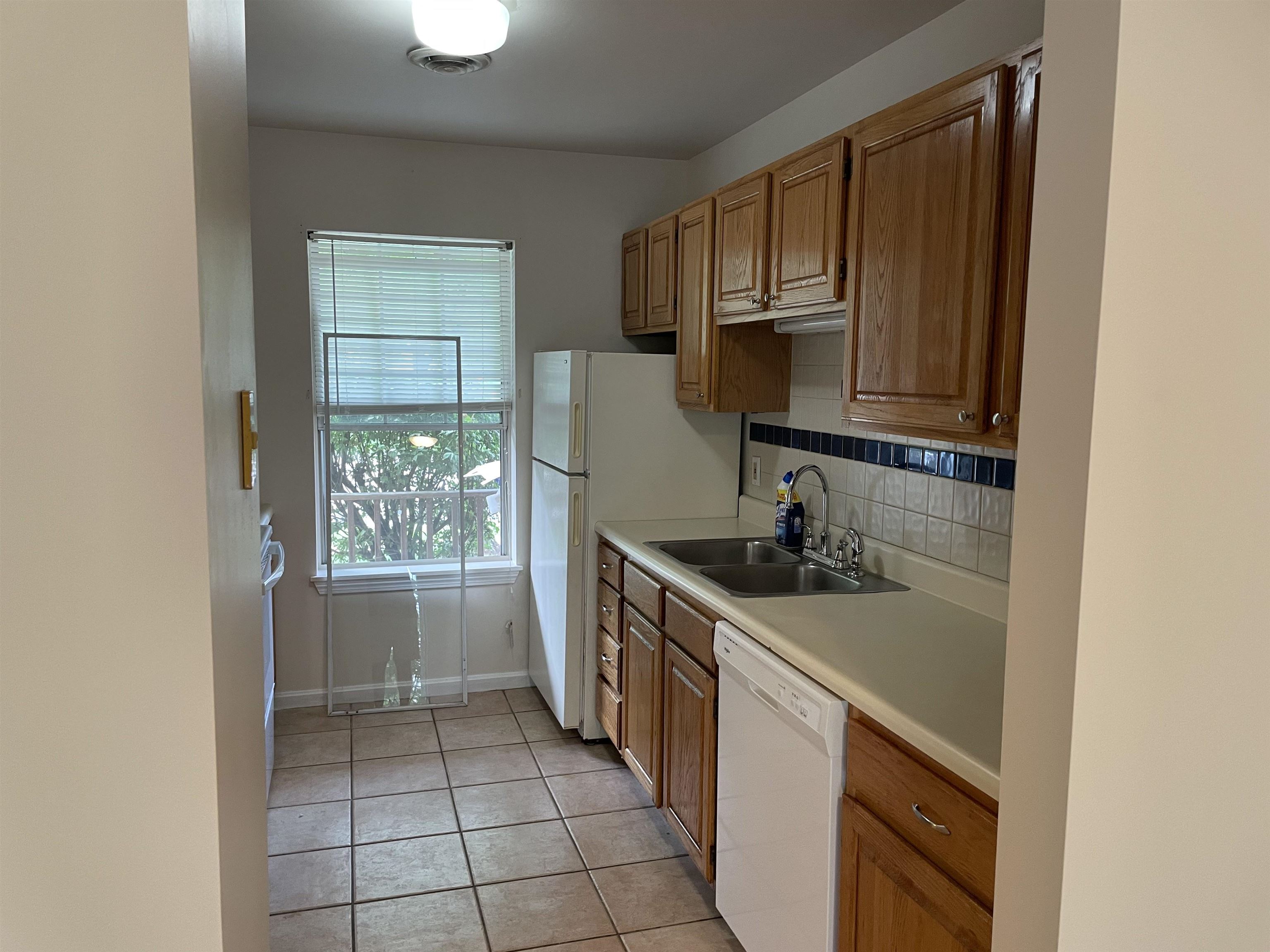 161 Rivers Edge Drive Burlington, VT 05408 - Photo 2 of 8 Gallery Image 2