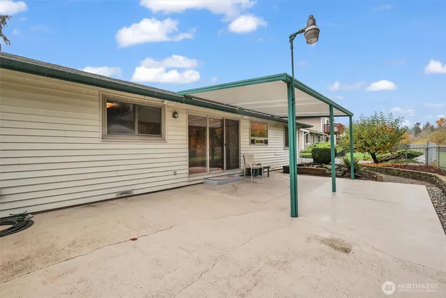 $735,000 | 1808 Riverview Drive Northeast, Auburn, WA 98002