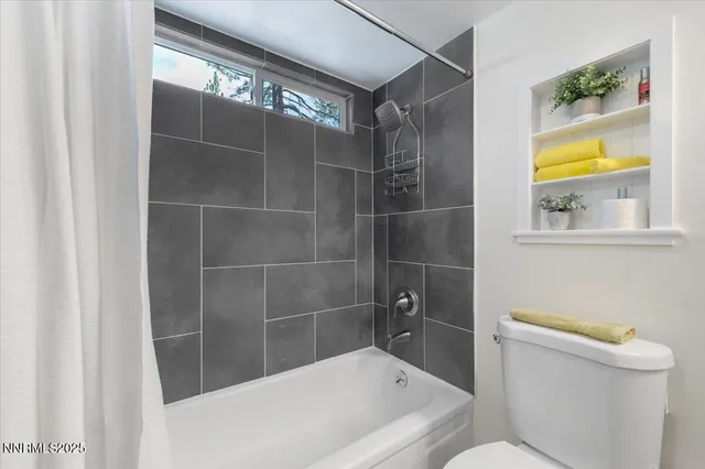 $1,125,000 | 226 South Benjamin Drive, Stateline, NV 89449