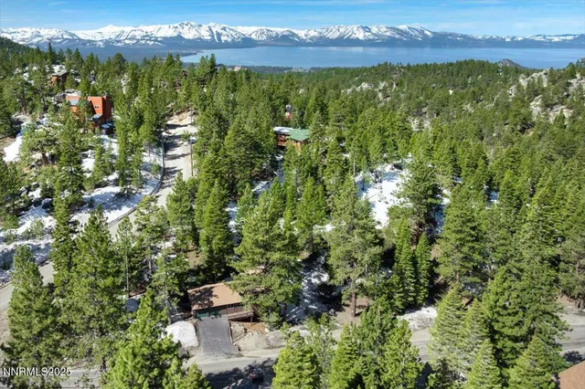 $1,125,000 | 226 South Benjamin Drive, Stateline, NV 89449