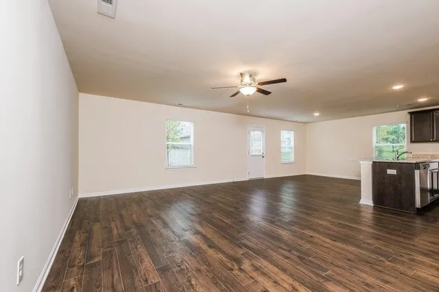 $1,945 | 126 Westcott Street, La Vergne, TN 37086