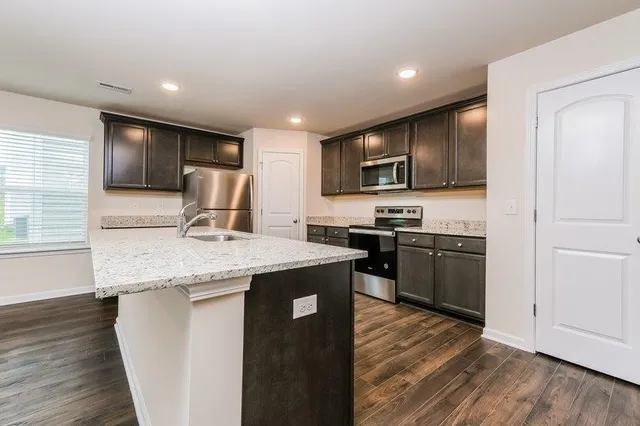 $1,945 | 126 Westcott Street, La Vergne, TN 37086