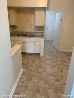 13471 Frazho Road Warren, MI 48089 - Photo 5 of 19