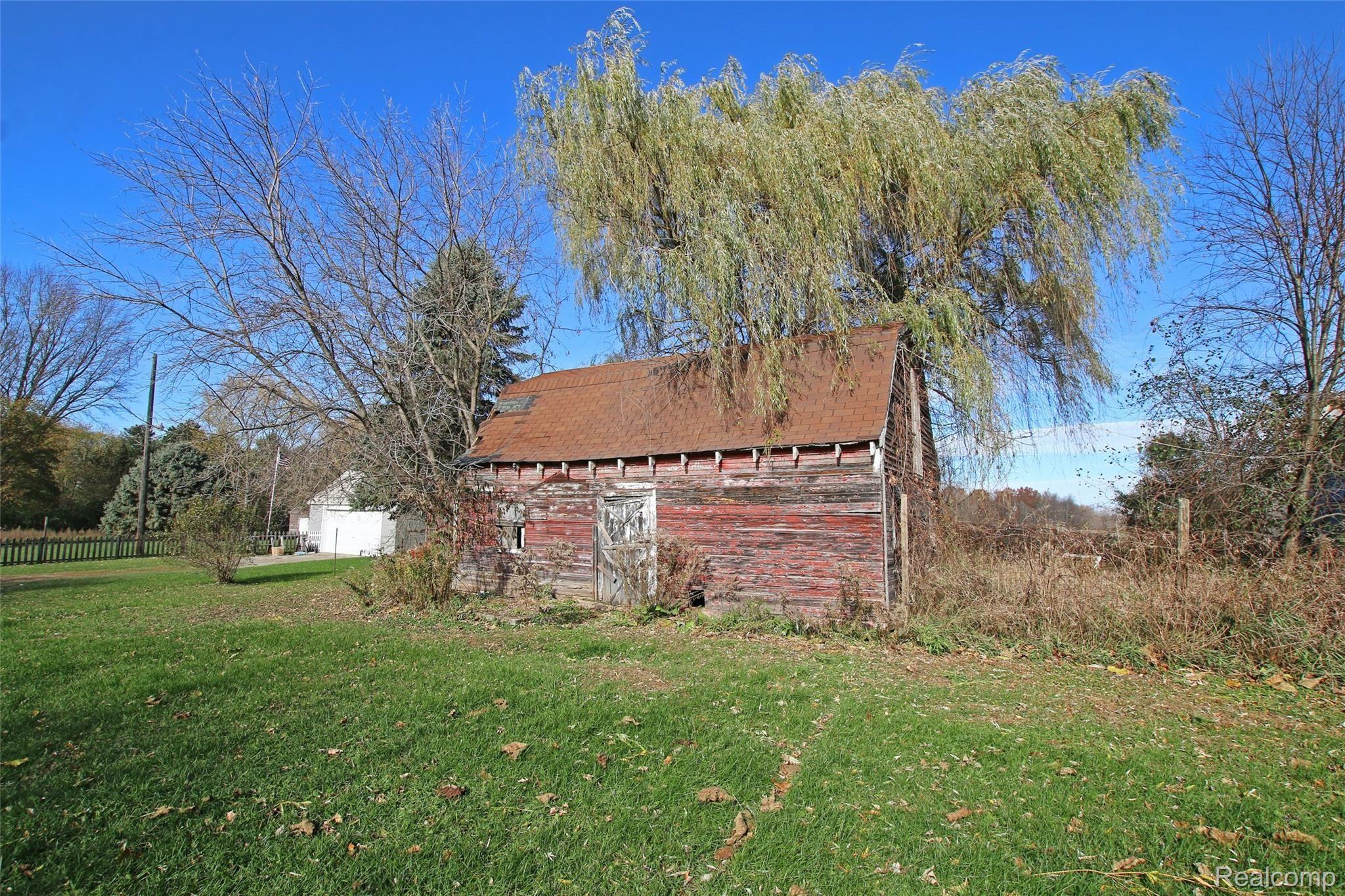 4451 East Mt Morris Road Mount Morris, MI 48458 - Photo 25 of 35 25) Extra Buildings.jpg