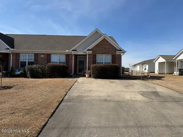 $1,500 | 2912 Jessica Drive, Unit B, Winterville, NC 28590