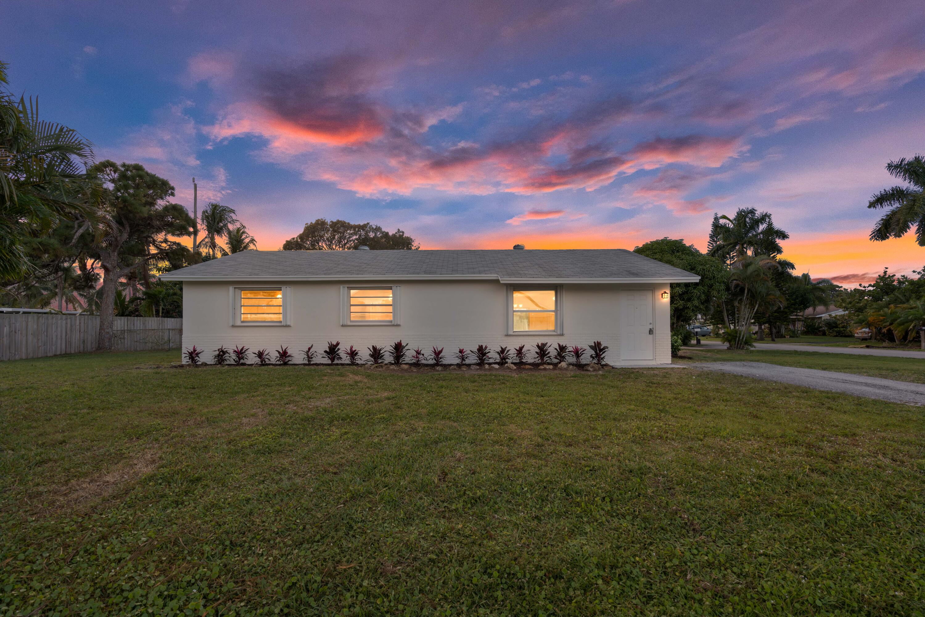 604 Todd Street Jupiter, FL 33458 - Photo 28 of 30 DSC03384a