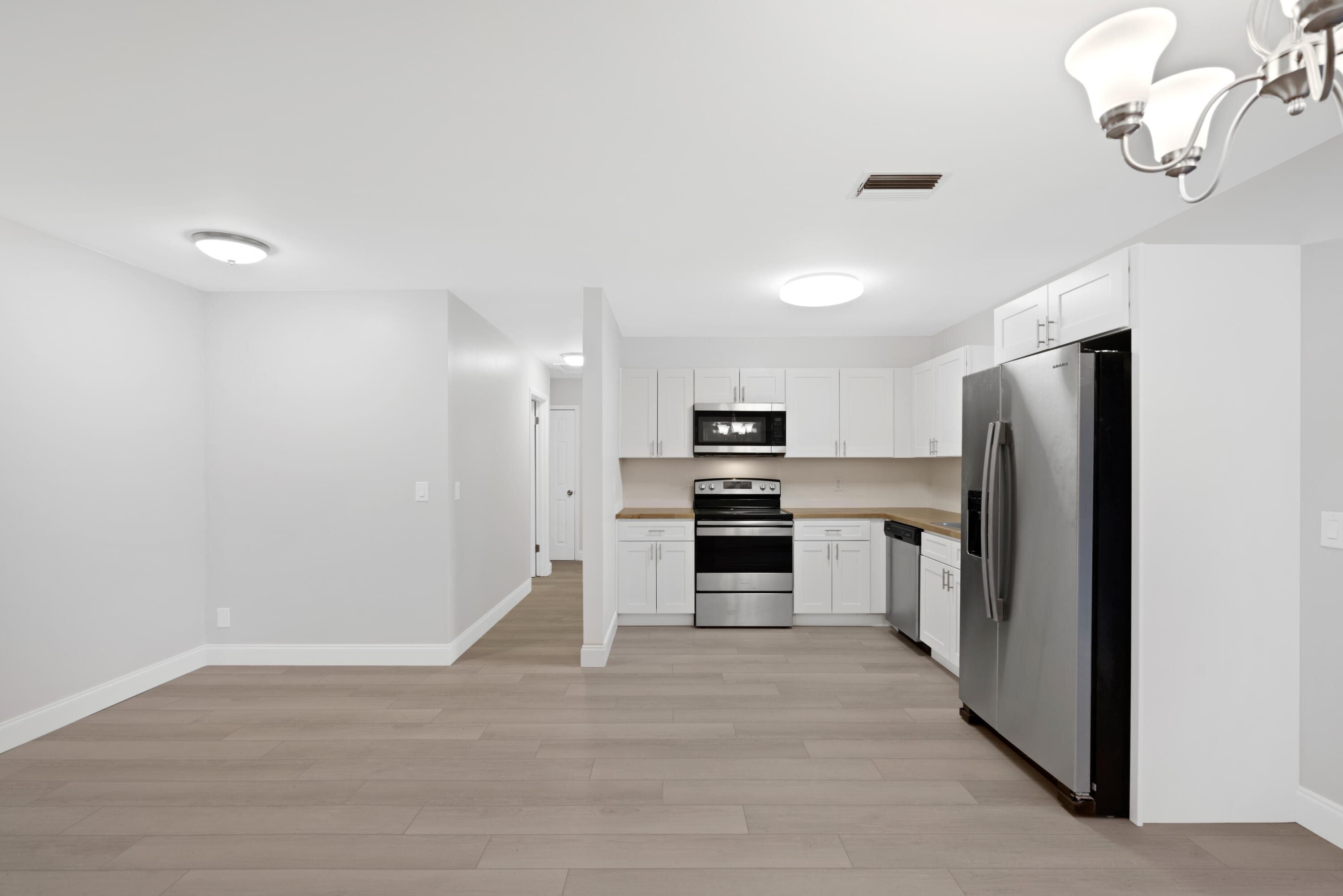 604 Todd Street Jupiter, FL 33458 - Photo 8 of 30 DSC03435