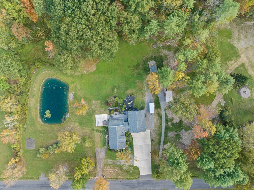400 West Hill Road Vestal, NY 13850 - Photo 4 of 48