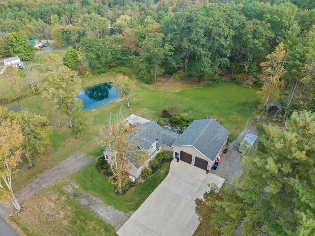 400 West Hill Road Vestal, NY 13850 - Photo 5 of 48
