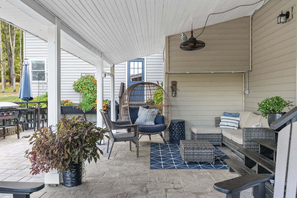 400 West Hill Road Vestal, NY 13850 - Photo 9 of 48