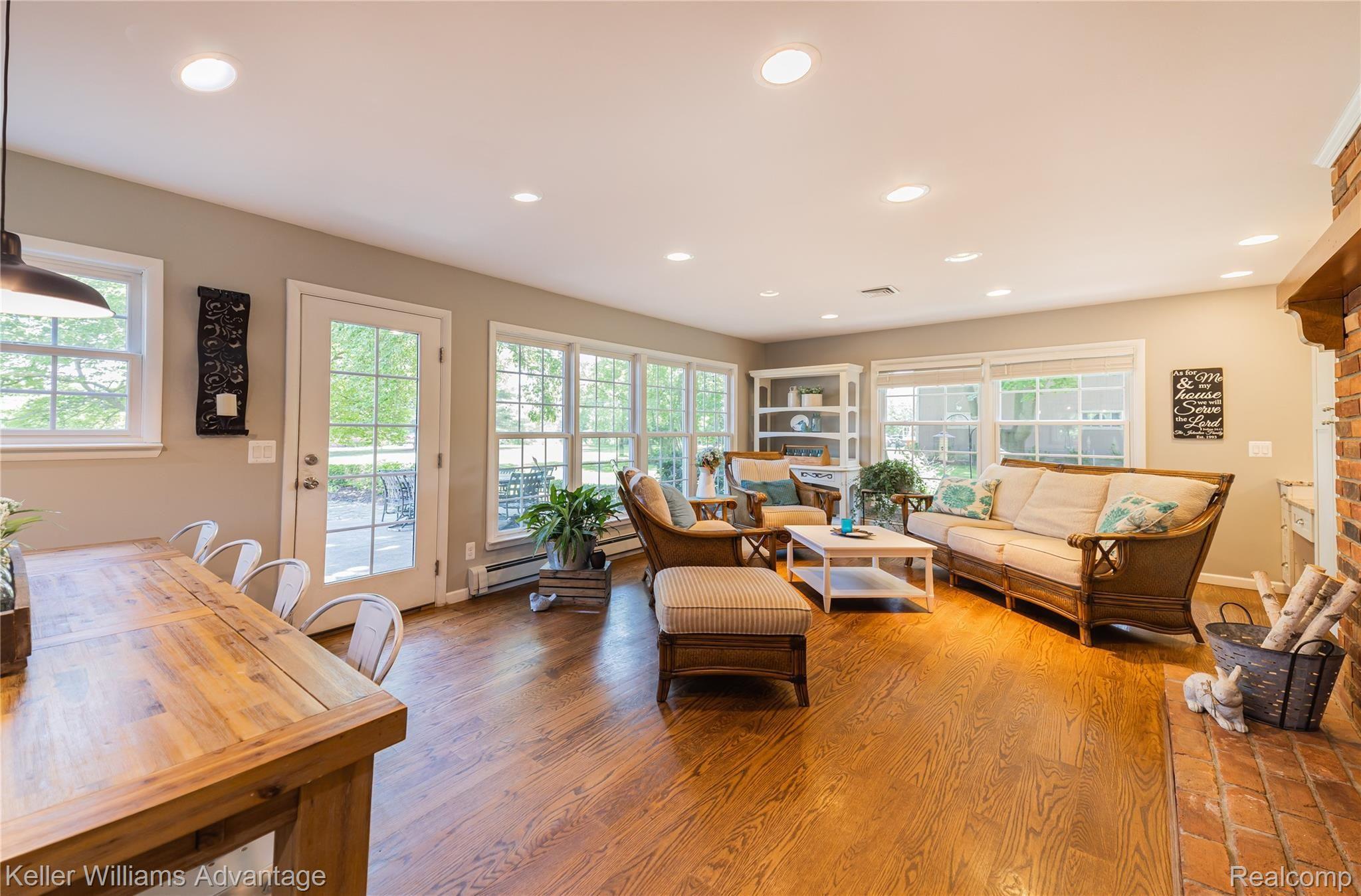 26850 Halsted Road Farmington, MI 48331 - Photo 40 of 75 DEAN _ Farmington Hills-39.jpg