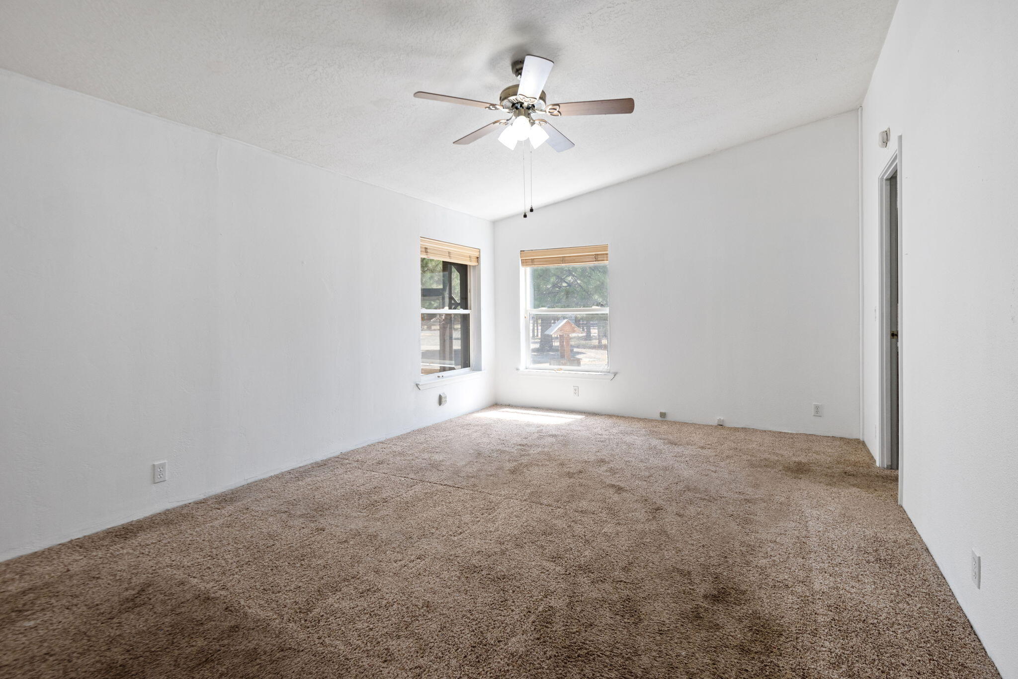 152106 Silver Spur Road La Pine, OR 97739 - Photo 11 of 34 11-web-or-mls-DSC_0230