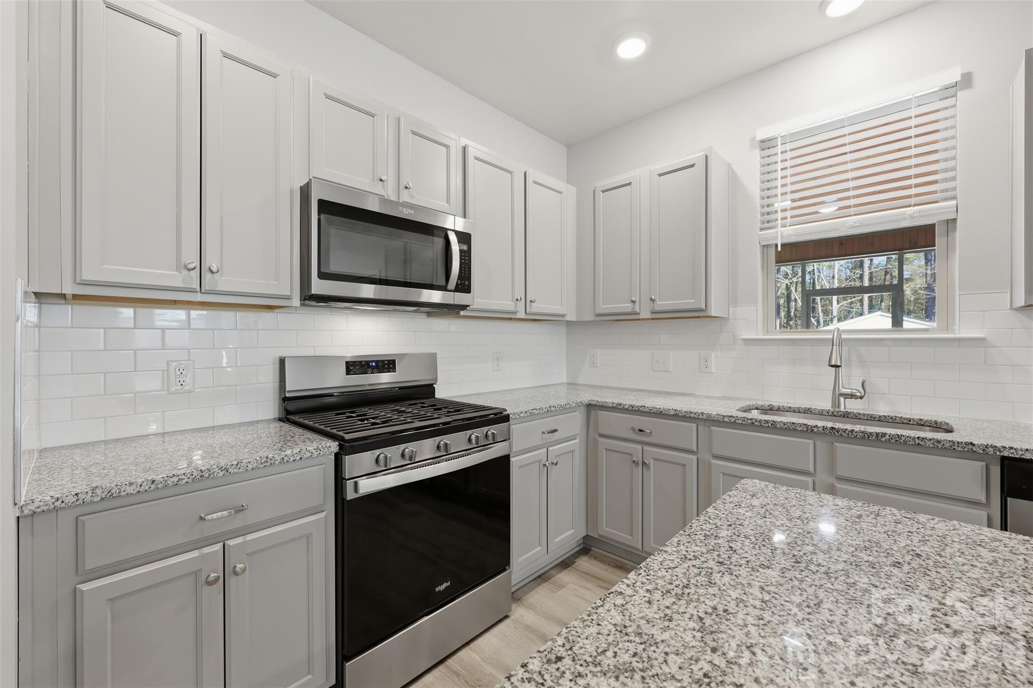 2220 Sussex Road York, SC 29745 - Photo 14 of 40