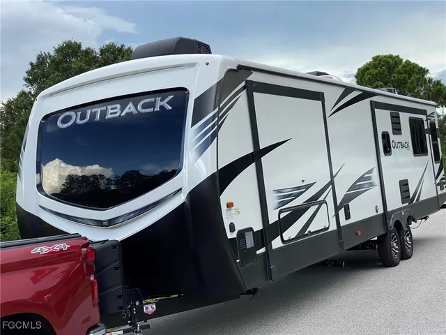 $1,500 | 380 Mahogany Court, LaBelle, FL 33935