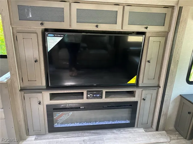 $1,500 | 380 Mahogany Court, LaBelle, FL 33935