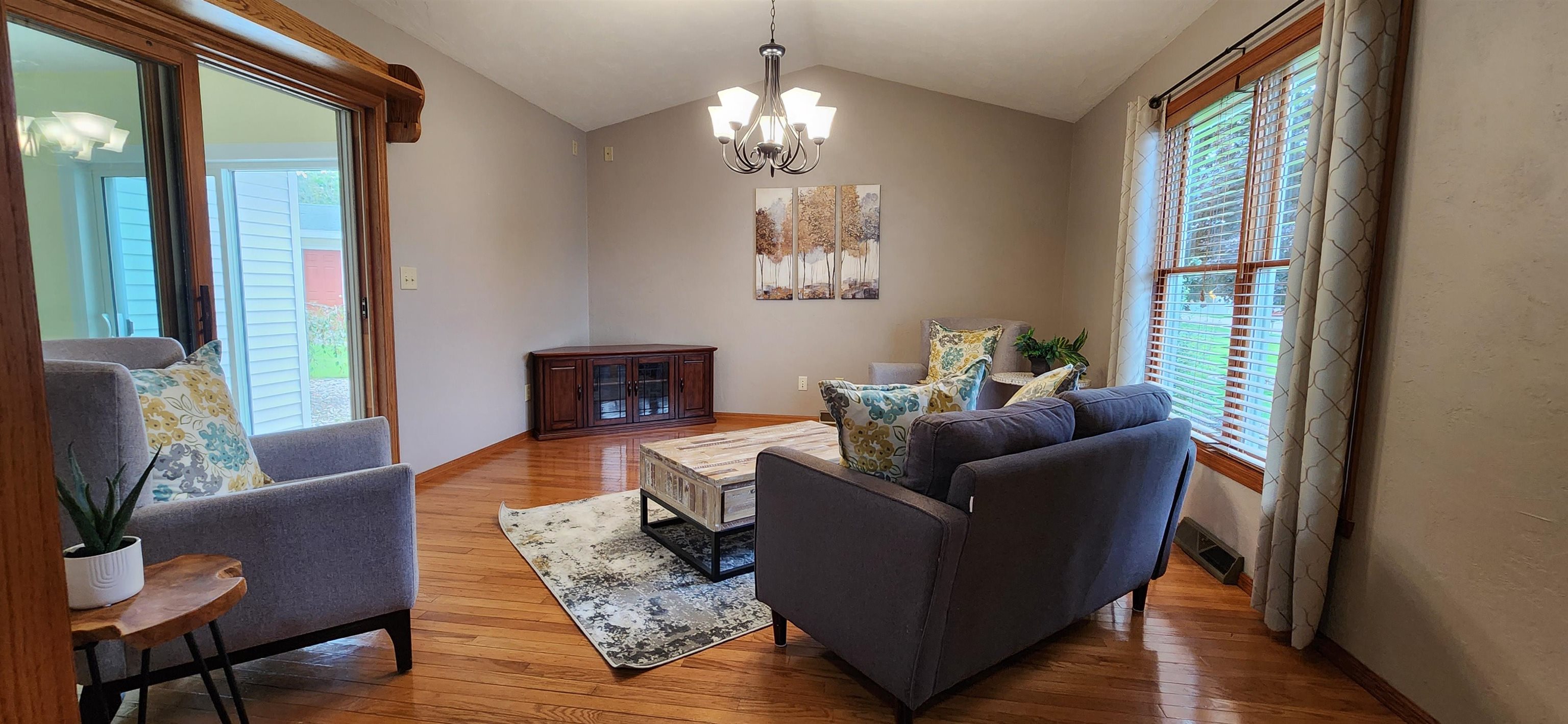 W6108 Long Court Appleton, WI 54914 - Photo 16 of 48 Gallery Image 16