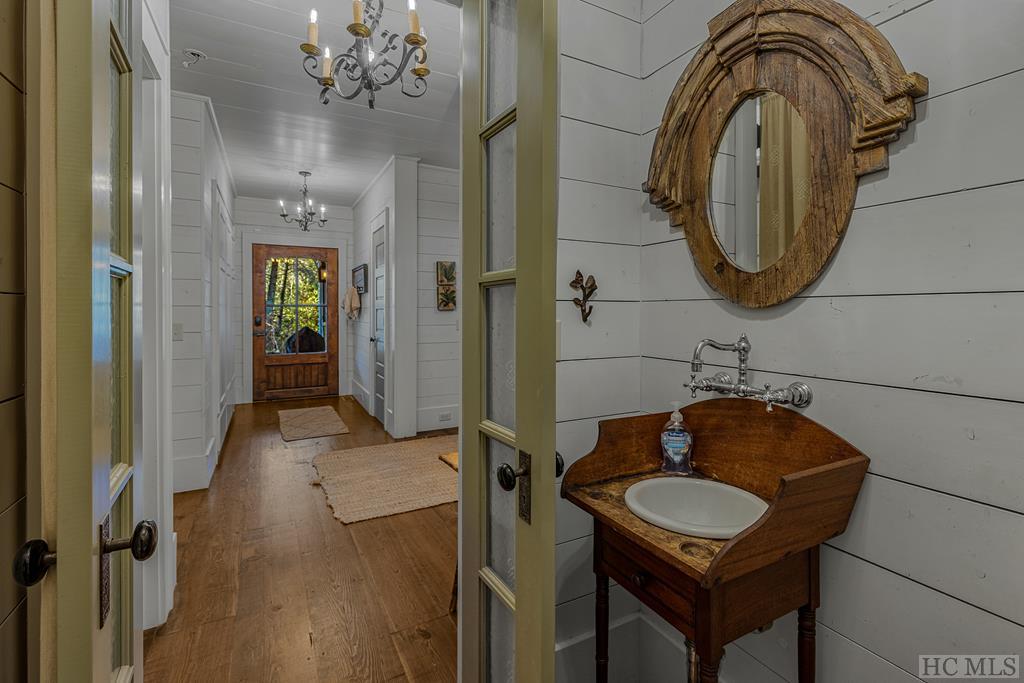 1290 Dillard Road Highlands, NC 28741 - Photo 23 of 74 Gallery Image 23