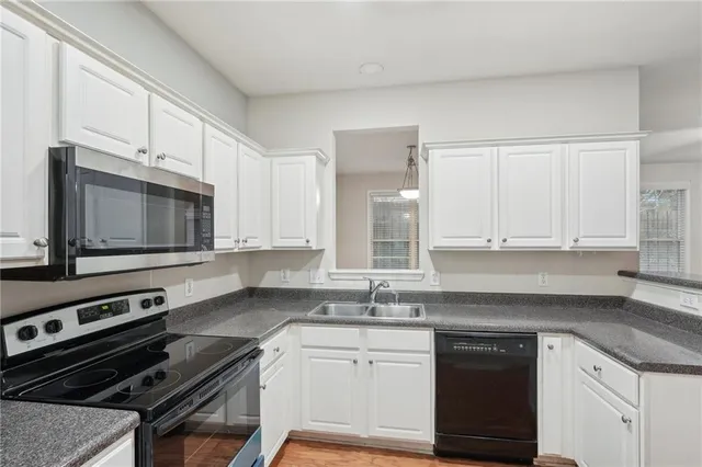 $1,995 | 3306 Sheffield Circle, Decatur, GA 30032