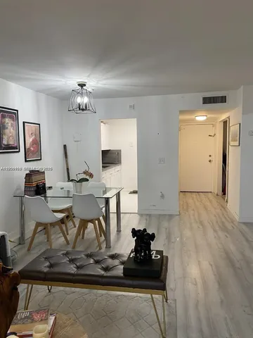 $1,950 | 2350 Northeast 135th Street, Unit 1509, North Miami, FL 33181