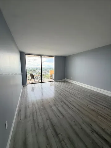 $1,950 | 2350 Northeast 135th Street, Unit 1509, North Miami, FL 33181