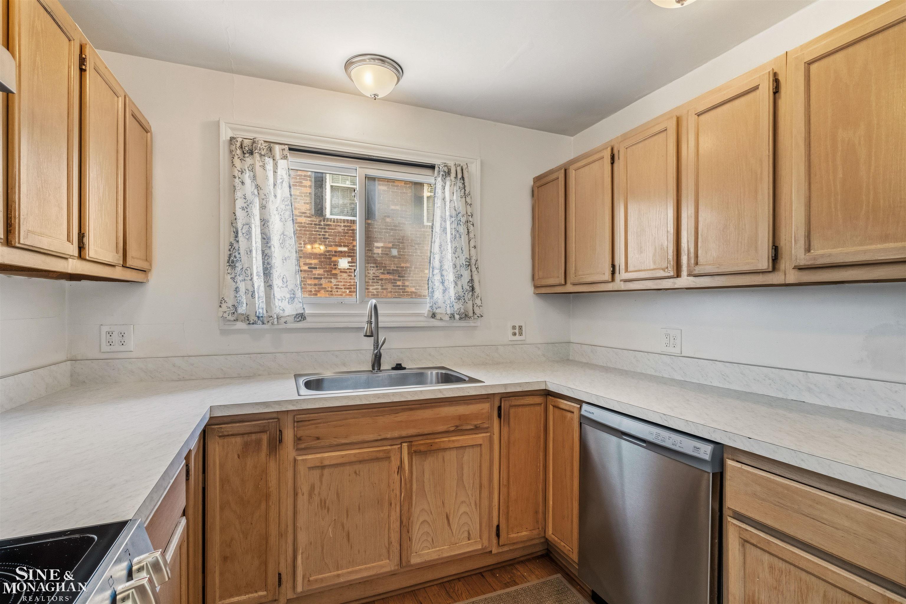866 Lincoln Road Grosse Pointe, MI 48230 - Photo 23 of 34