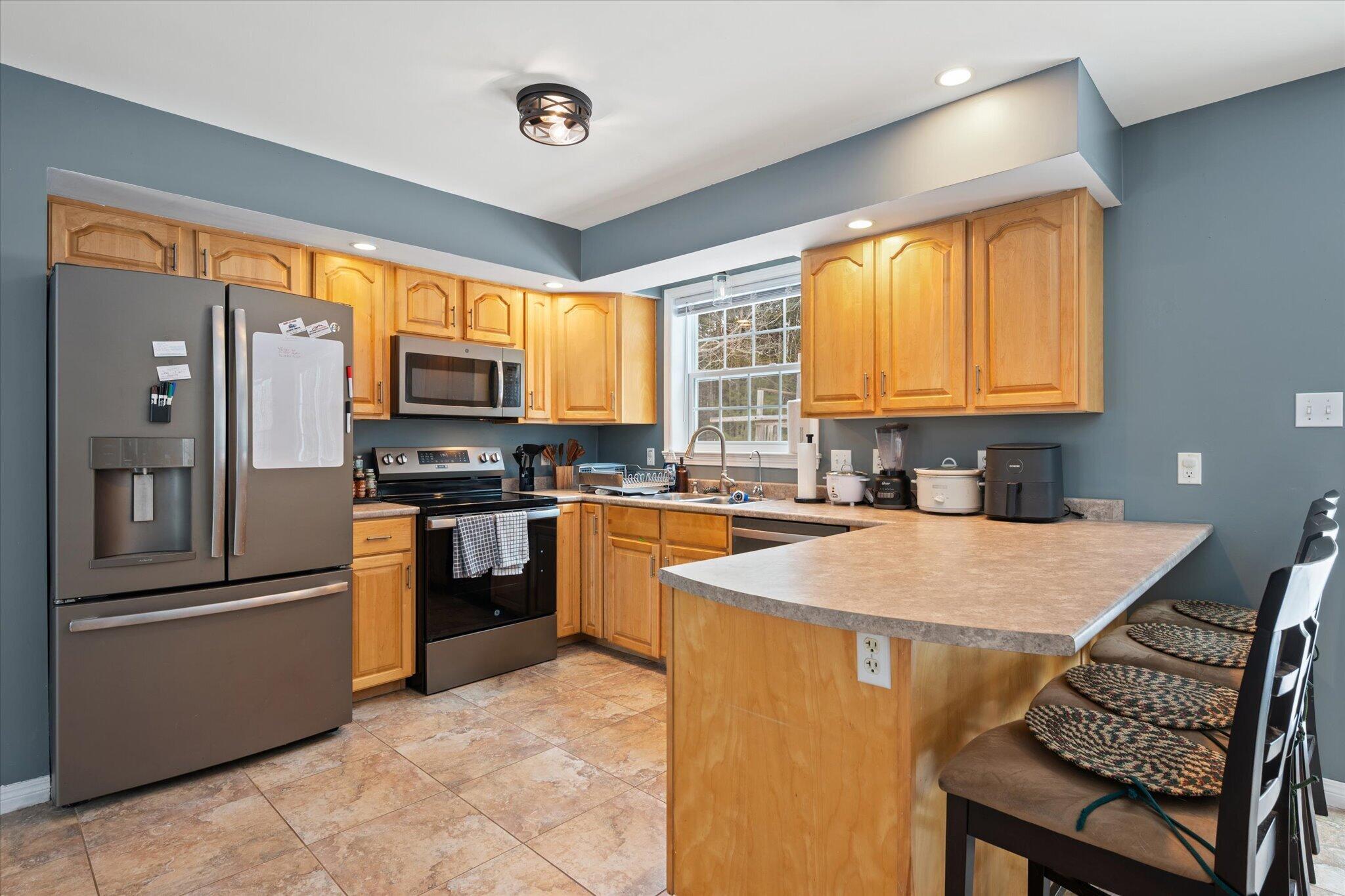 106 Woodfield Way Ellsworth, ME 04605 - Photo 10 of 57 10-Kitchen