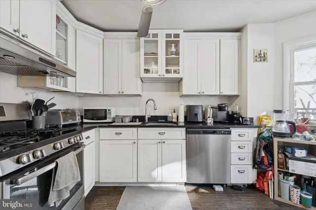 $4,500 | 3641 Warren Street, Philadelphia, PA 19104