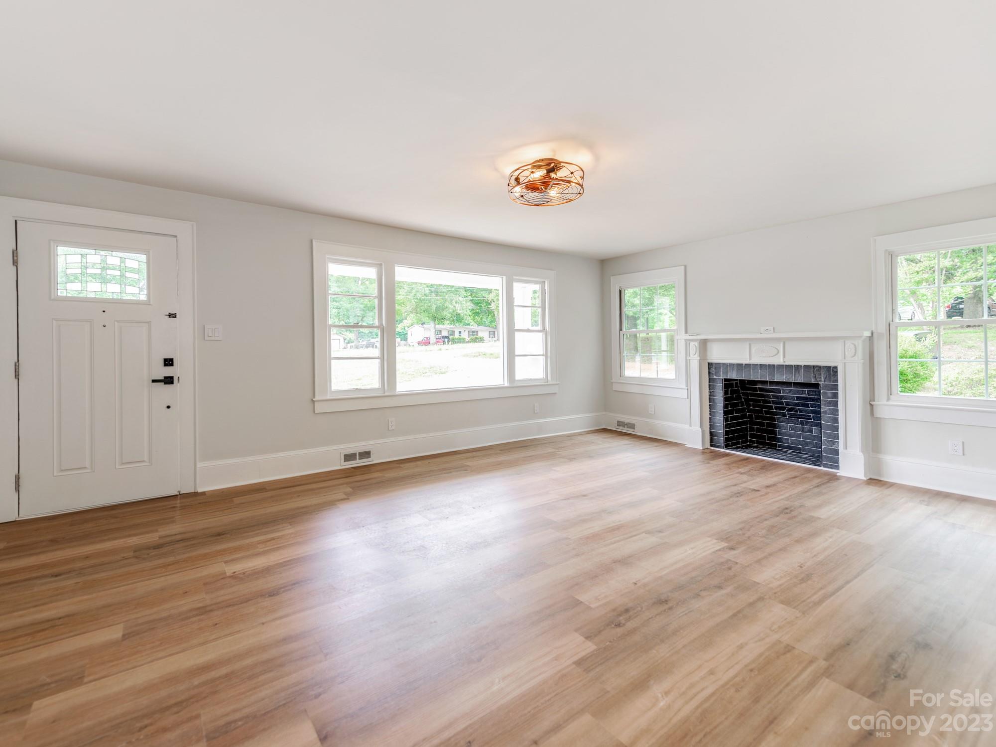 3224 Poplar Tent Road Concord, NC 28027 - Photo 6 of 32 Gallery Image 6