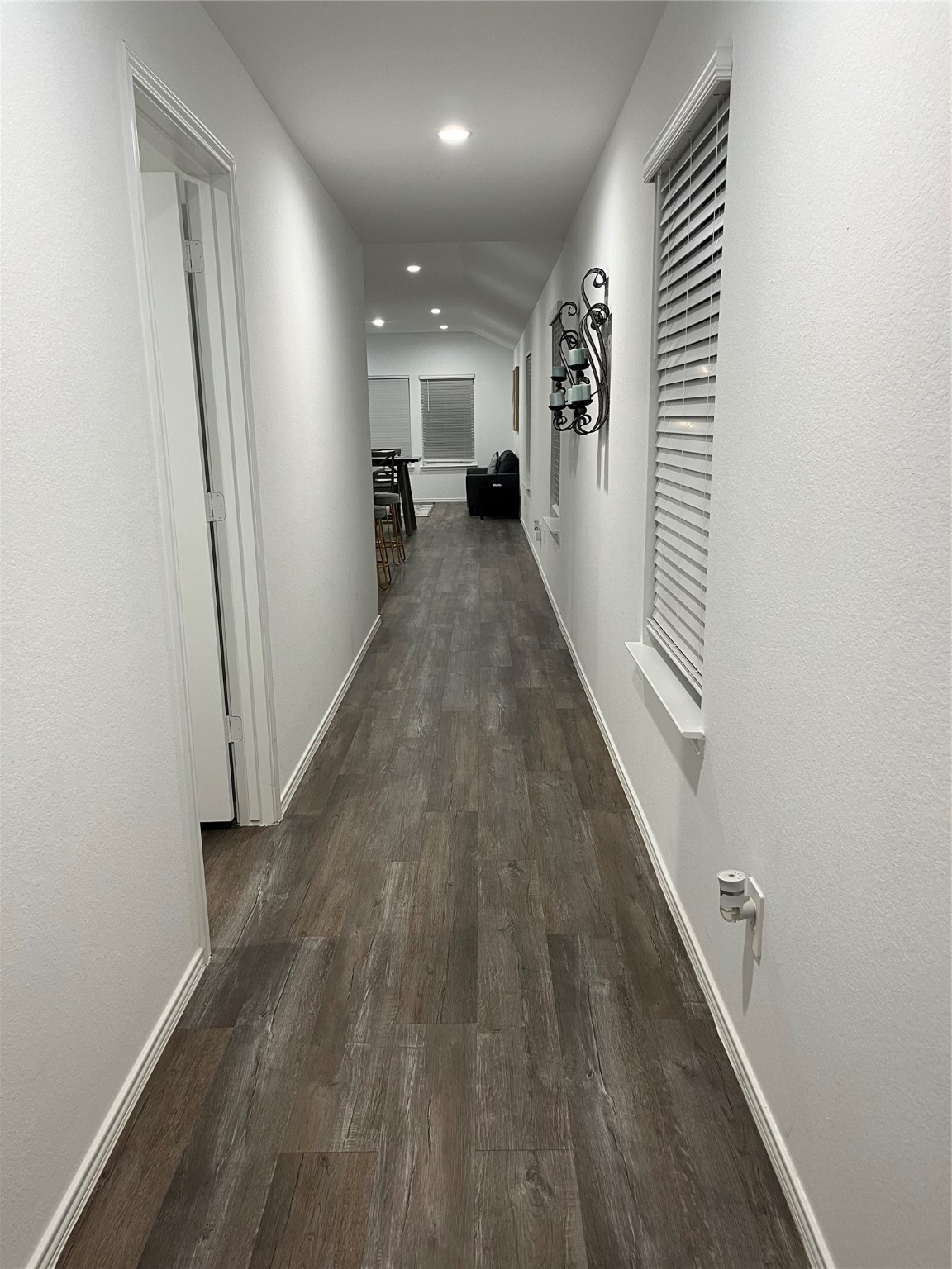 5446 Wyndham Ridge Ln Spring Spring, TX 77373 - Photo 5 of 24 an entryway in a hall with wooden floor