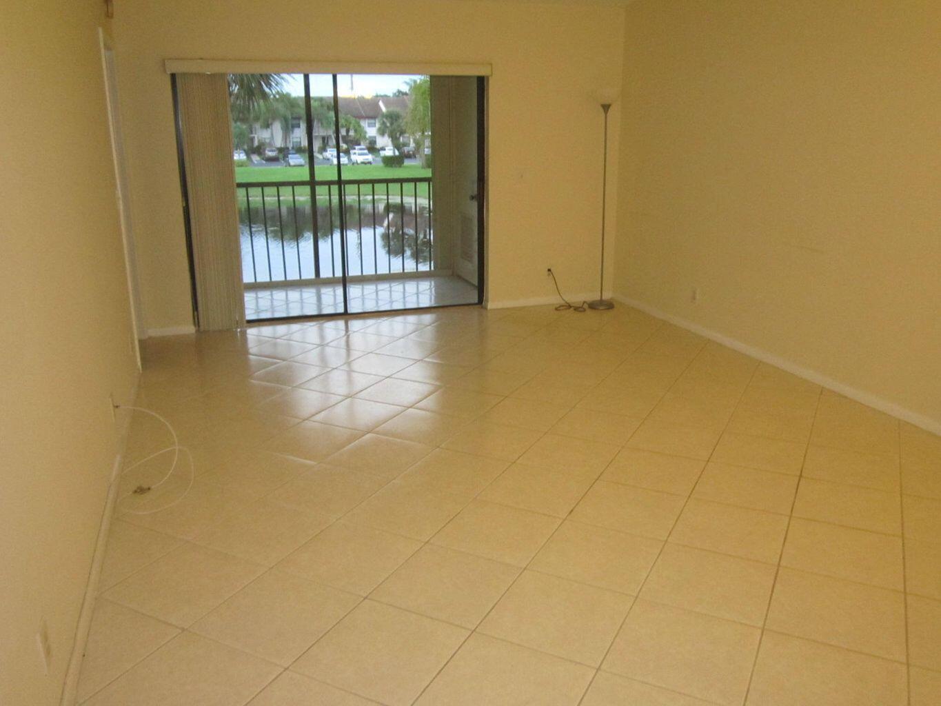 22017 Palms Way, Unit 205 Boca Raton, FL 33433 - Photo 3 of 19 3