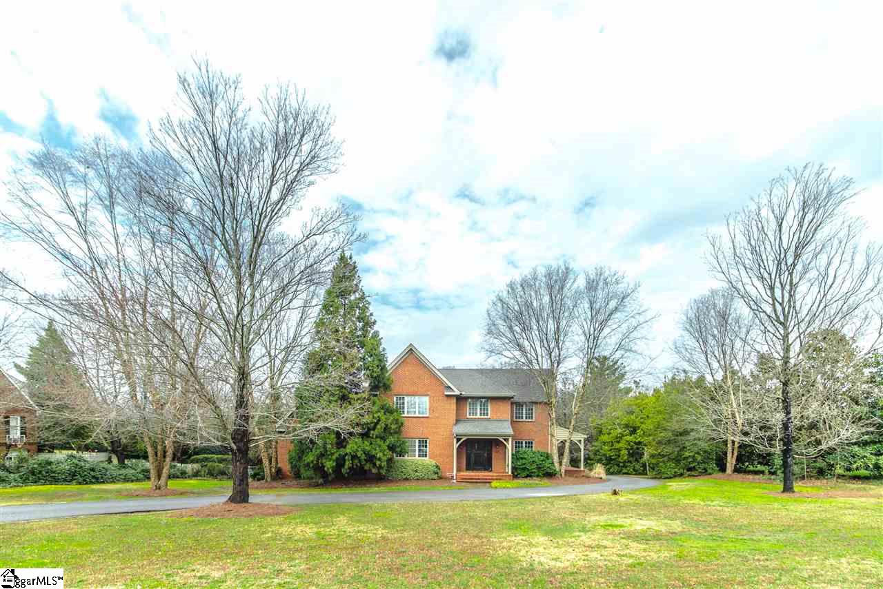 324 East Parkins Mill Road Greenville, SC 29607 - Photo 1 of 36