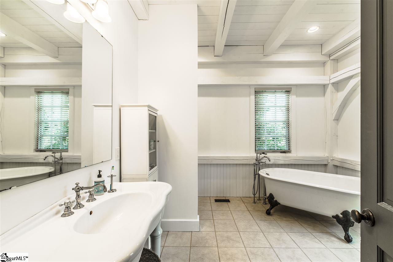 324 East Parkins Mill Road Greenville, SC 29607 - Photo 22 of 36
