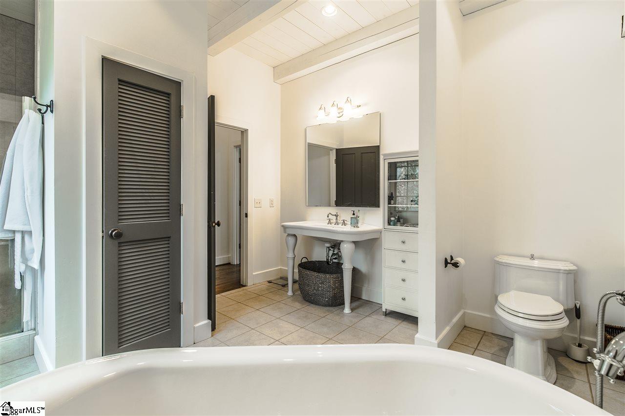 324 East Parkins Mill Road Greenville, SC 29607 - Photo 23 of 36