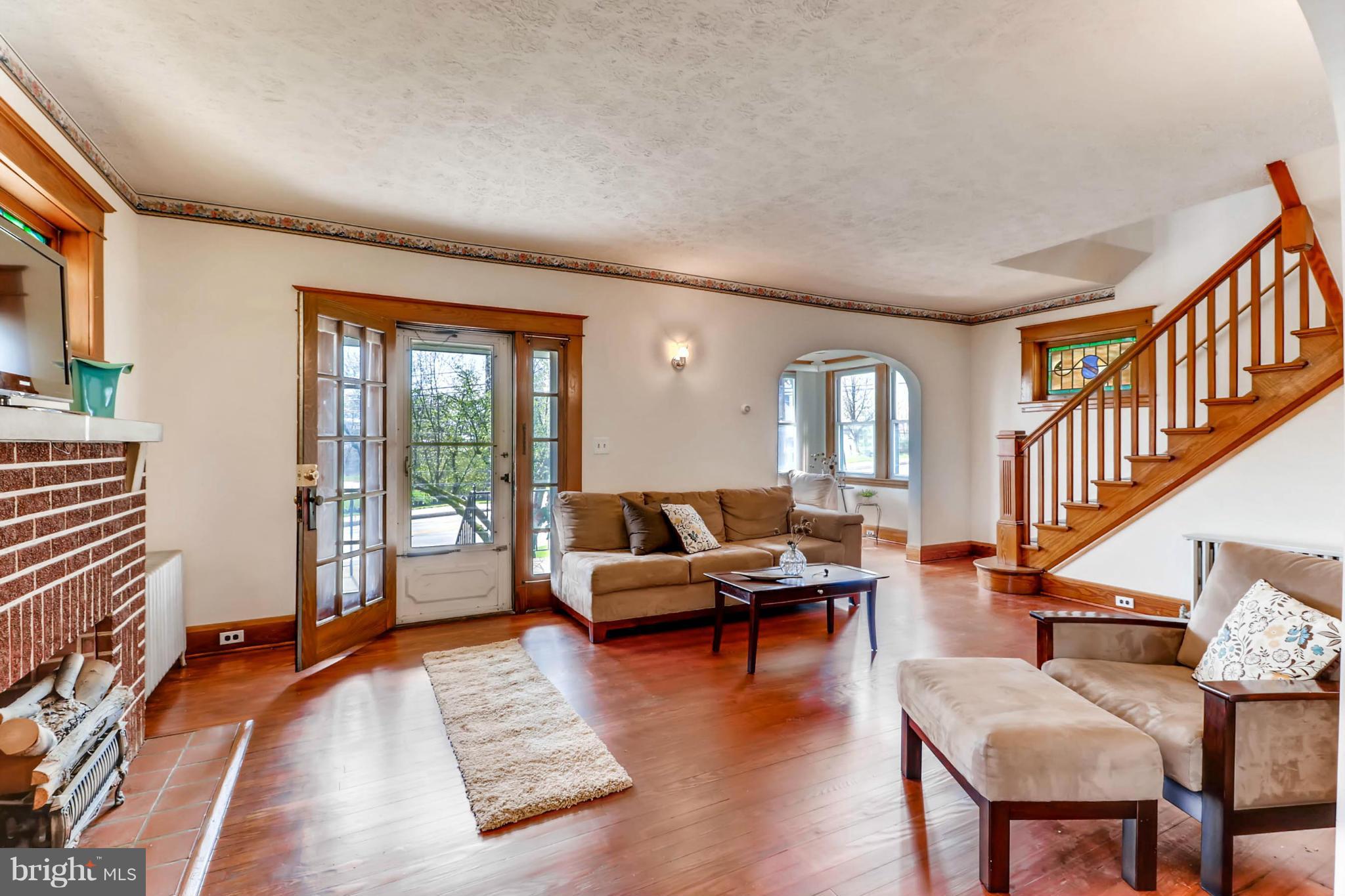 7712 Philadelphia Road Baltimore, MD 21237 - Photo 2 of 30 Living Room