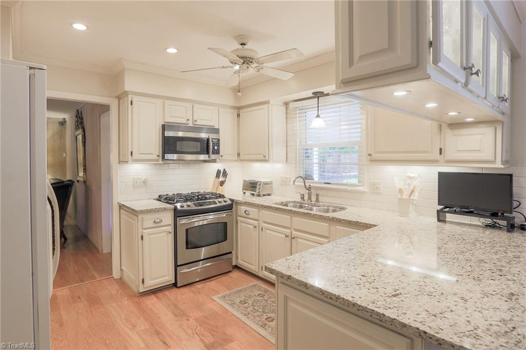 925 Shamrock Road High Point, NC 27265 - Photo 14 of 30 Gallery Image 14