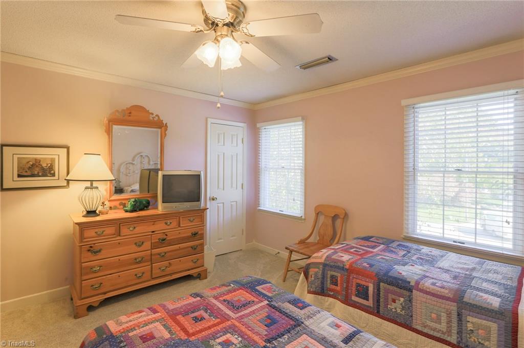 925 Shamrock Road High Point, NC 27265 - Photo 23 of 30 Gallery Image 23